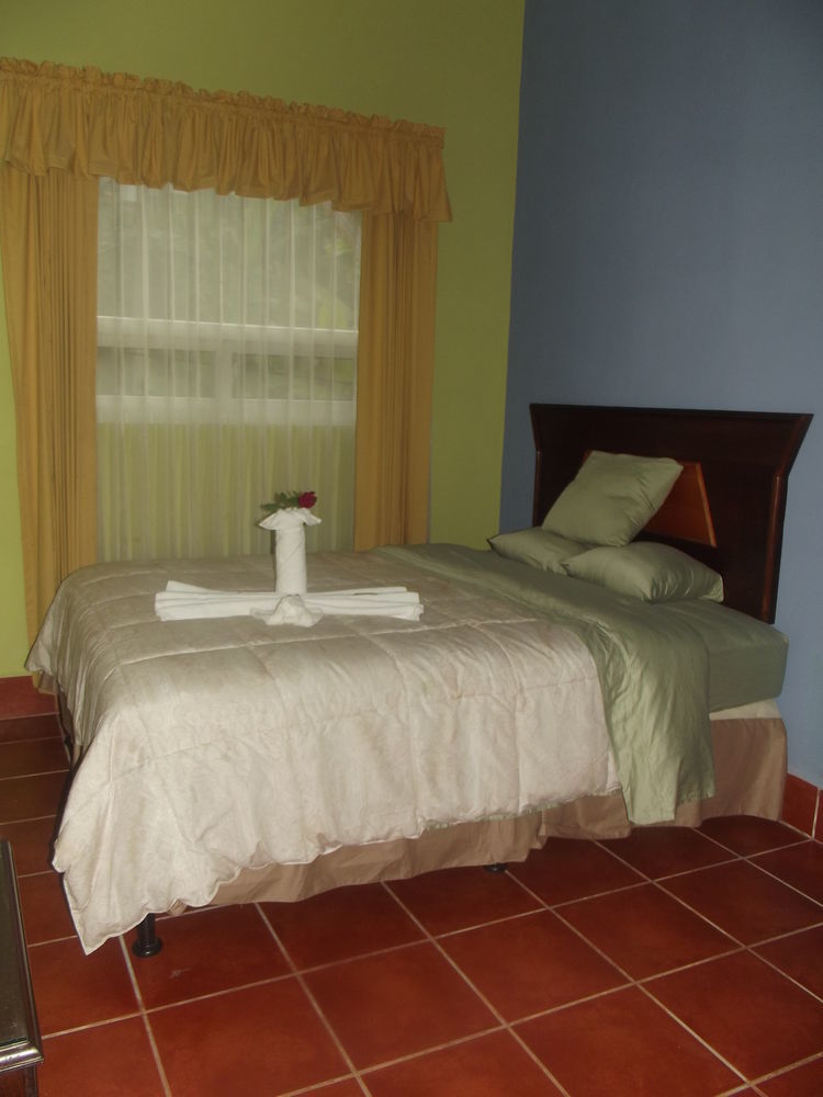 Hotel Ribiera Del Lago Peten Itza San Roman المظهر الخارجي الصورة