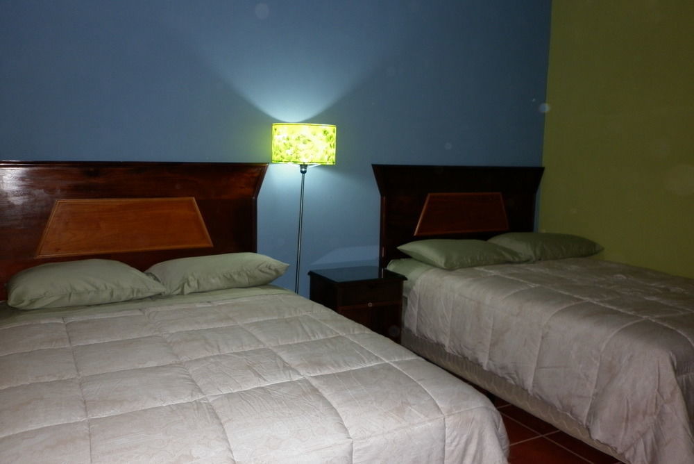 Hotel Ribiera Del Lago Peten Itza San Roman المظهر الخارجي الصورة