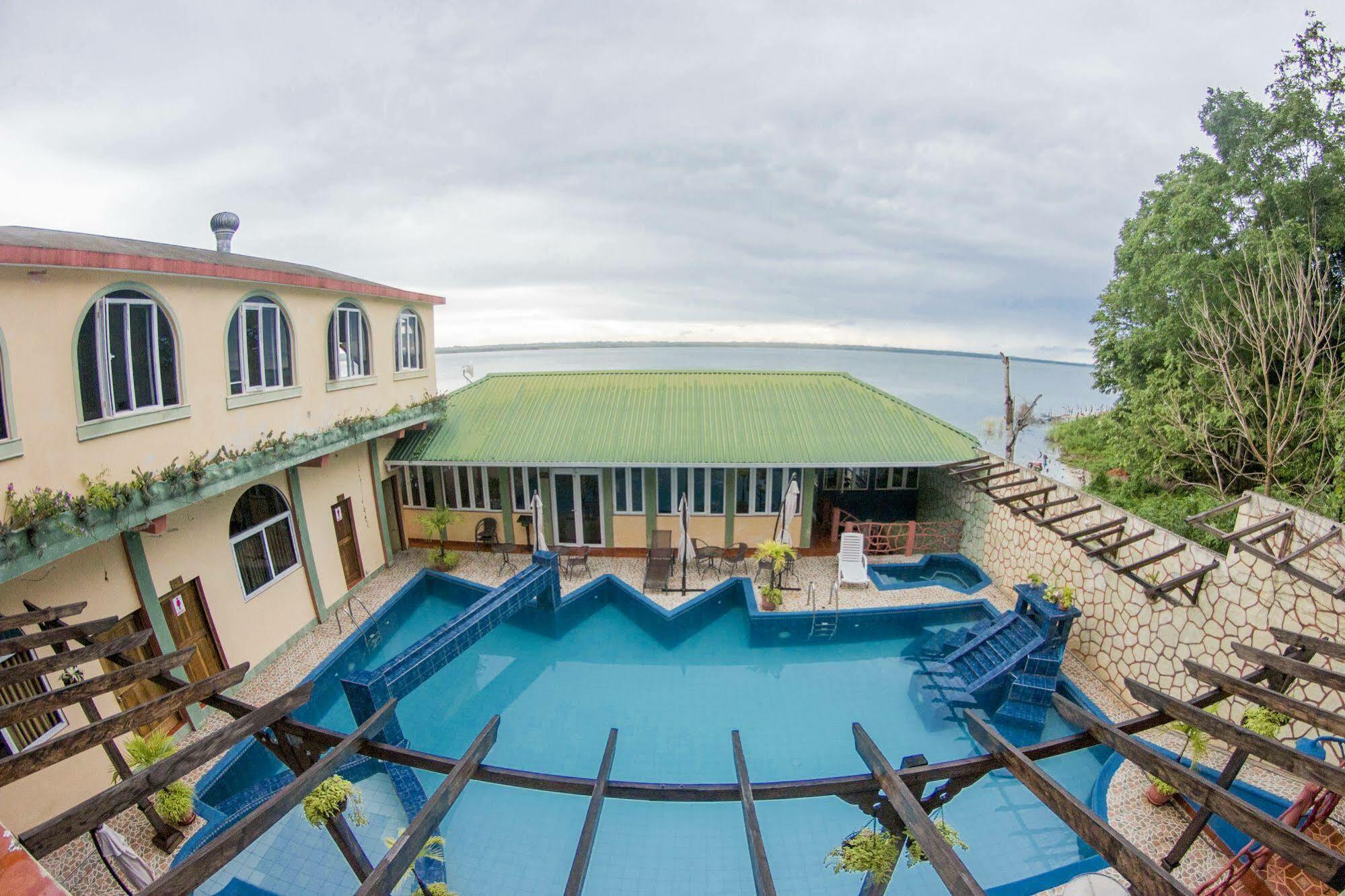 Hotel Ribiera Del Lago Peten Itza San Roman المظهر الخارجي الصورة